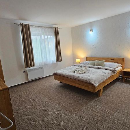 Apartmany Janka + Camp Besenova Luaran gambar
