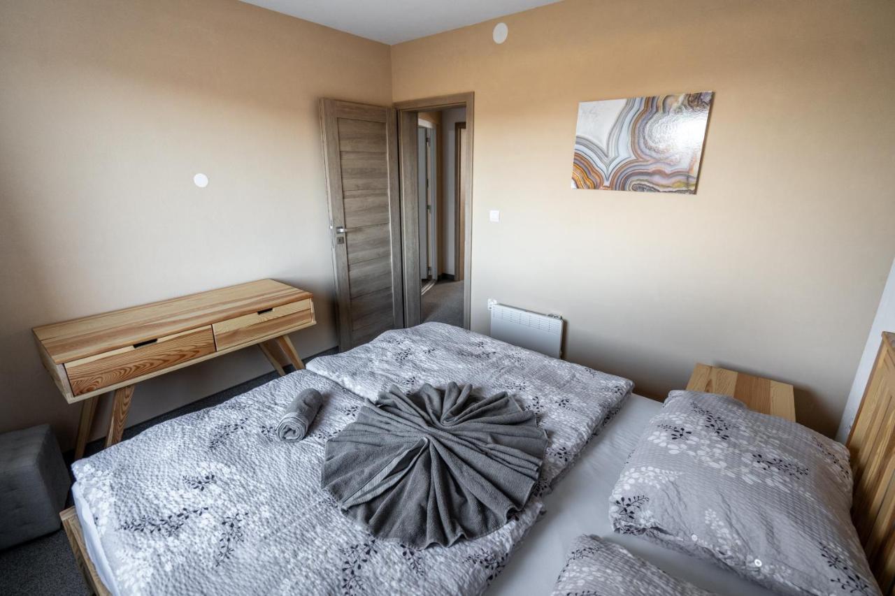 Apartmany Janka + Camp Besenova Luaran gambar