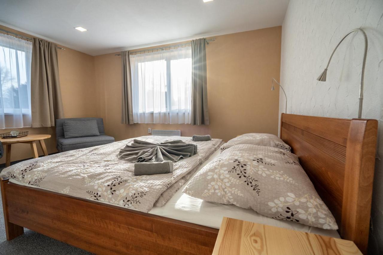Apartmany Janka + Camp Besenova Luaran gambar