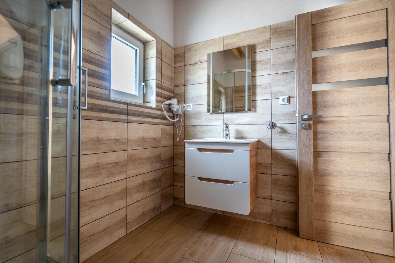 Apartmany Janka + Camp Besenova Luaran gambar