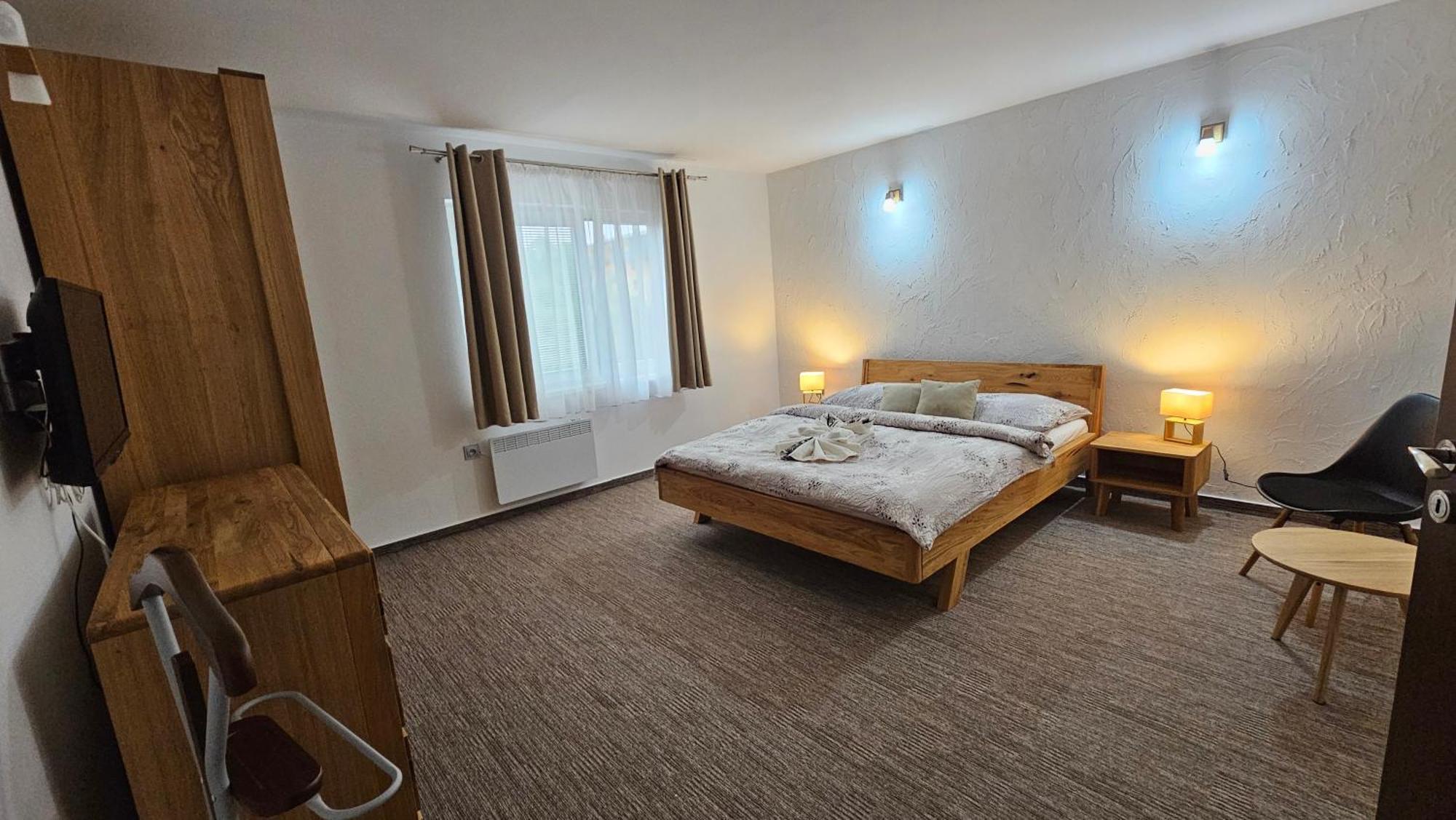 Apartmany Janka + Camp Besenova Luaran gambar