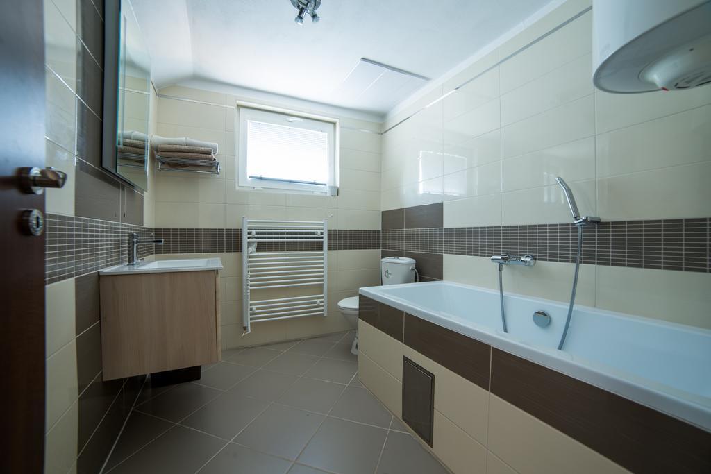 Apartmany Janka + Camp Besenova Luaran gambar