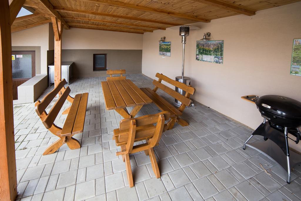Apartmany Janka + Camp Besenova Luaran gambar
